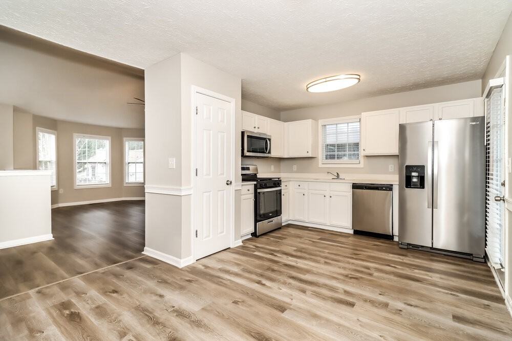 204 Remington Place Dr - Photo 7 of 17