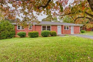 featured image of 402 N Pawnee Dr