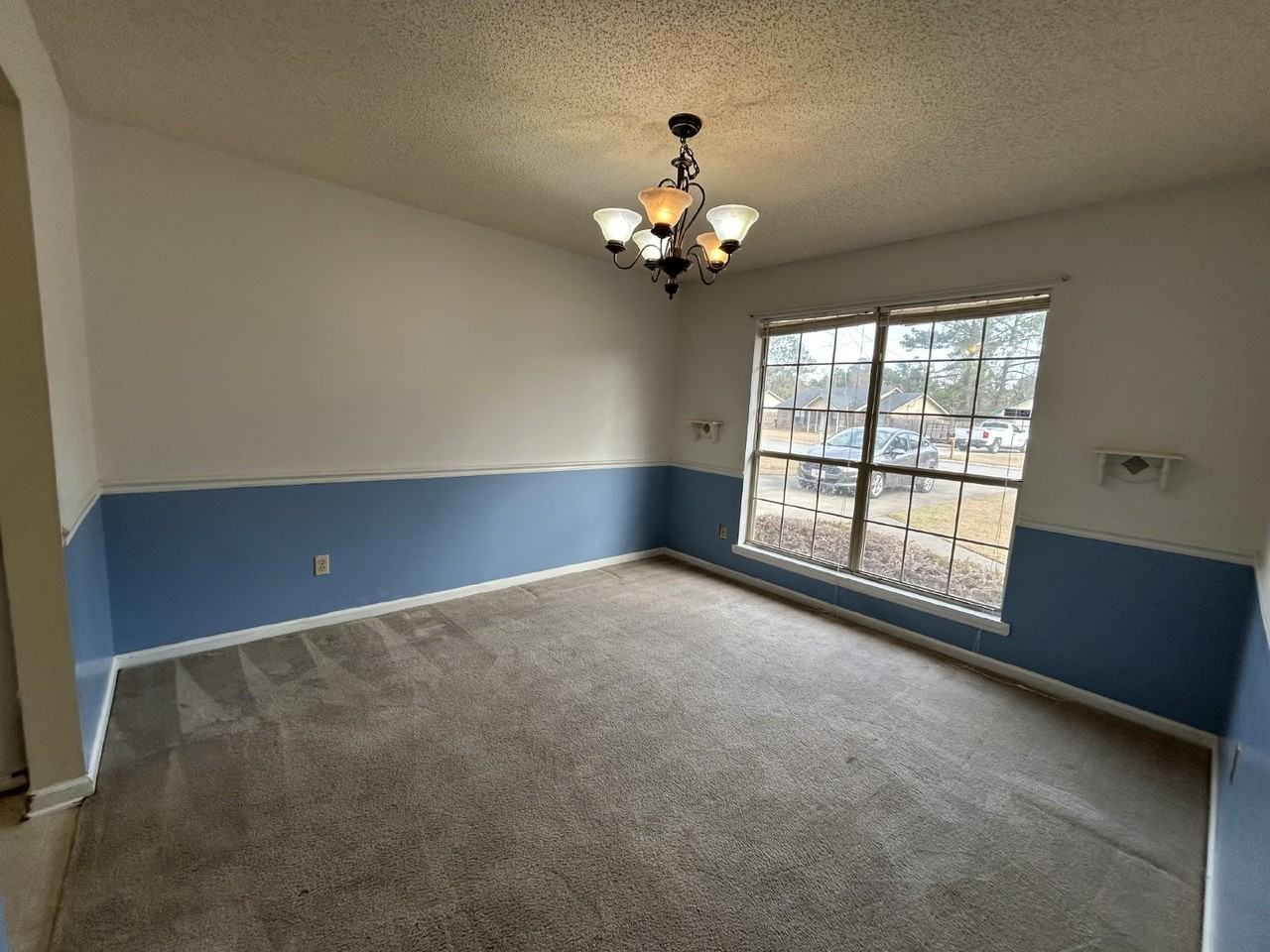 719 Timber Ridge Trl - Photo 4 of 12