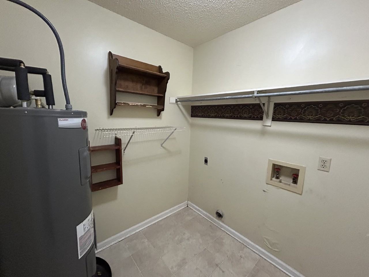 719 Timber Ridge Trl - Photo 5 of 12