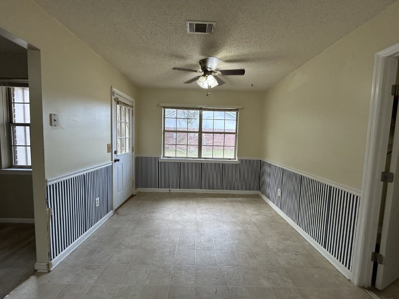 719 Timber Ridge Trl - Photo 6 of 12