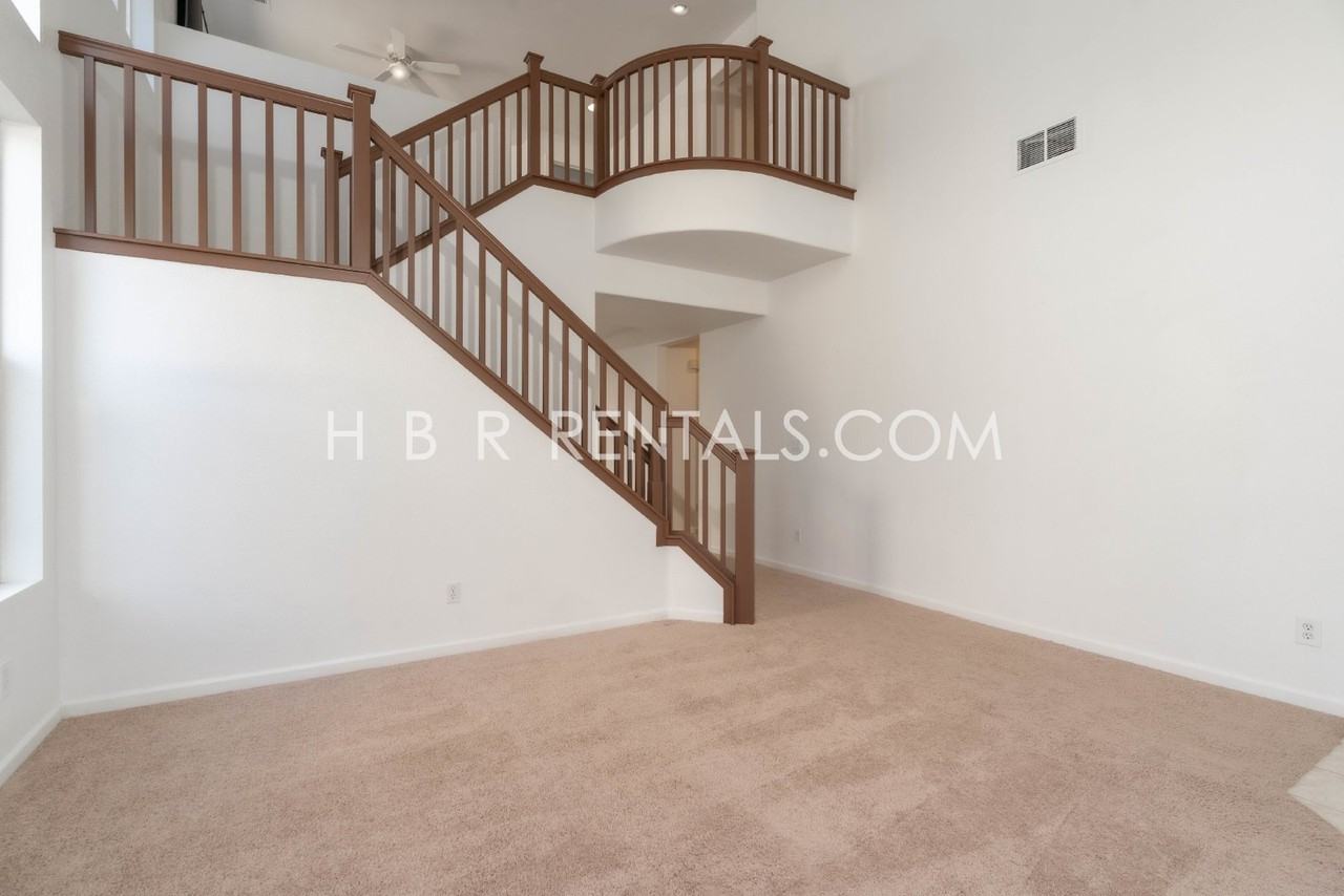 1340 Haley Ct - Photo 7 of 43