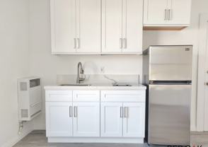 805 S Centre St #6 - Photo 1 of 1