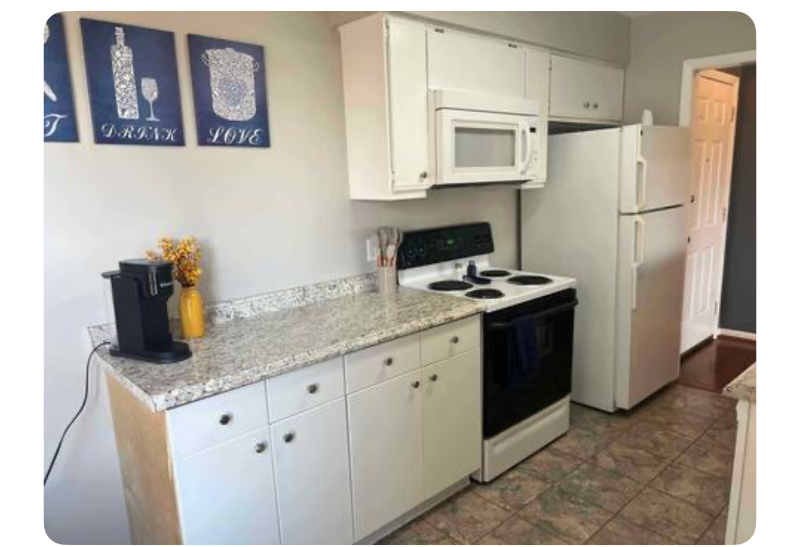 3017 Winterberry Dr - Photo 4 of 11