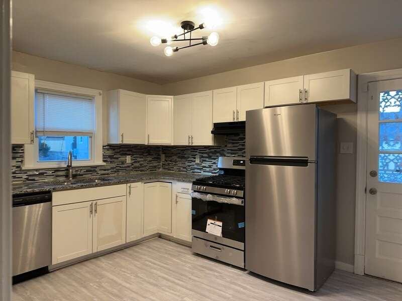 2100 Dinwiddie Ave - Photo 3 of 18