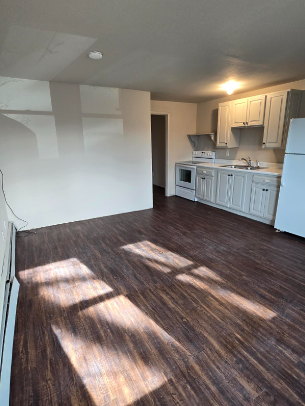 1322 5th St #1 - Photo 2 of 6