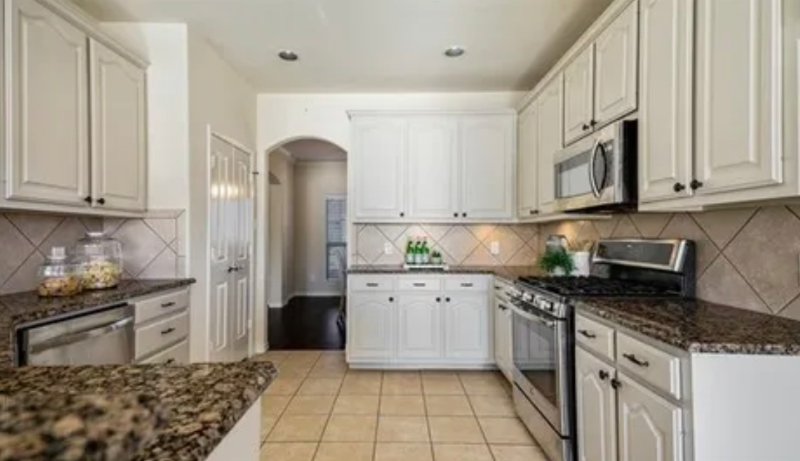 12822 Gardendale Dr - Photo 7 of 20