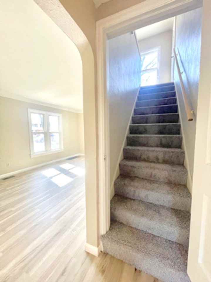 1901 Fredonia Ave - Photo 7 of 11