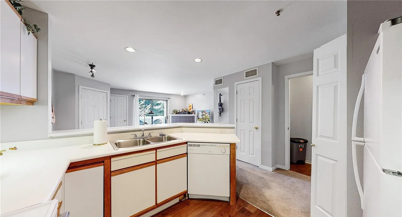 33 S Boulder Cir #217 - Photo 5 of 26