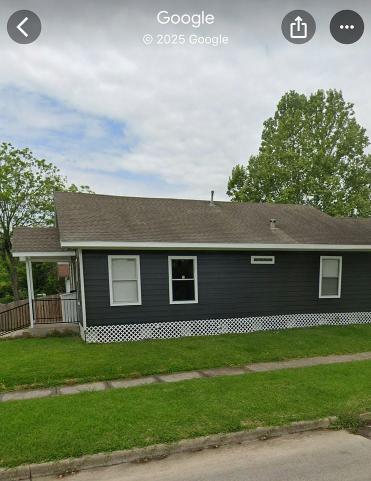 3100 Michigan St - Photo 2 of 8