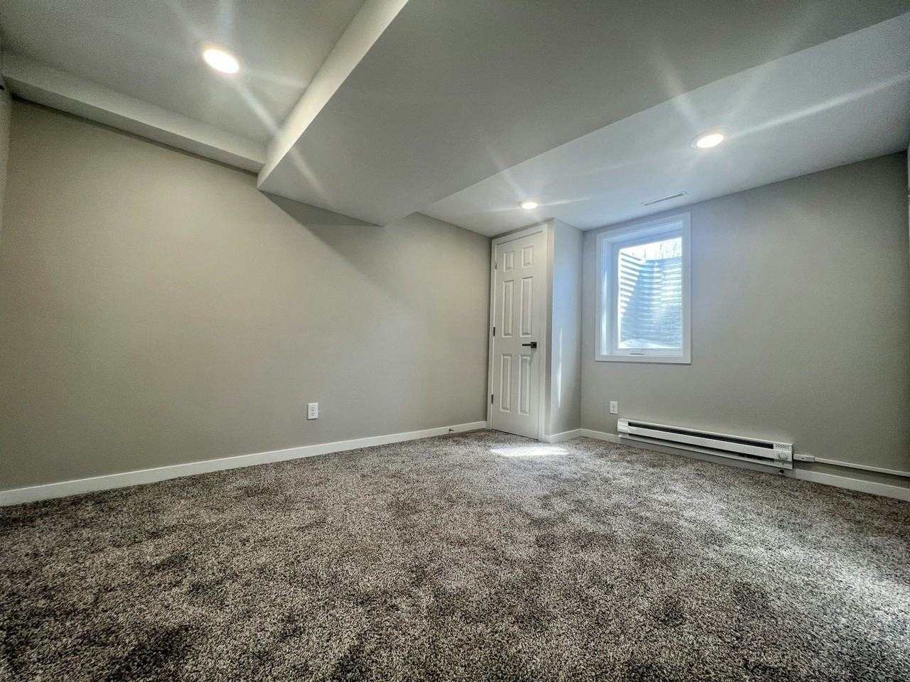 123 Lloyd Street North, Unit 2 - Photo 6 of 11