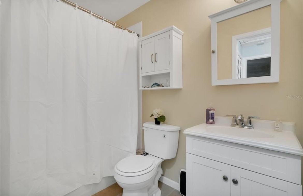 1034 Villa Ln #18 - Photo 3 of 17