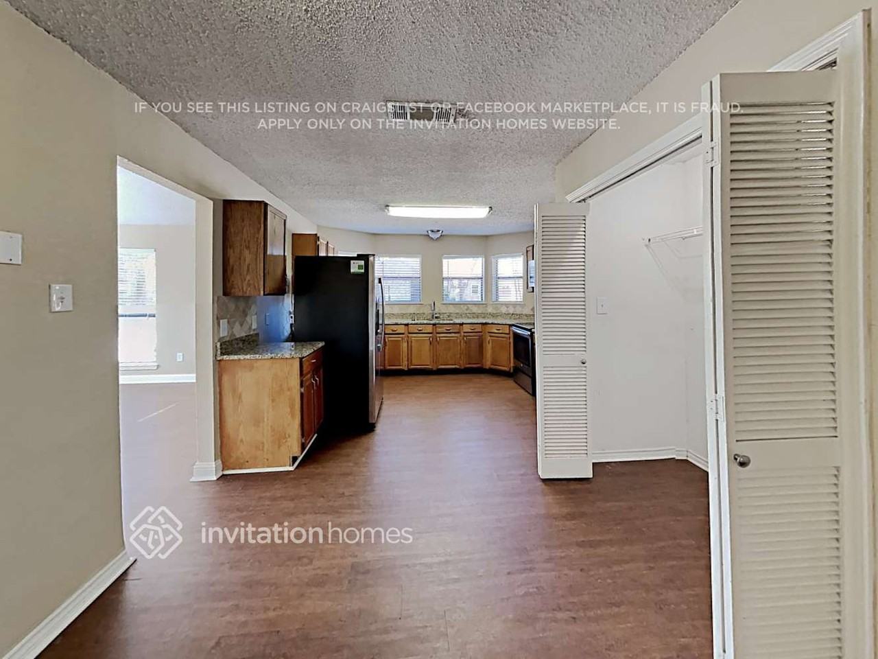 8713 Wood Glen Dr - Photo 6 of 21