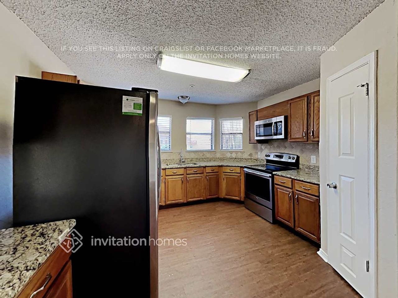 8713 Wood Glen Dr - Photo 7 of 21