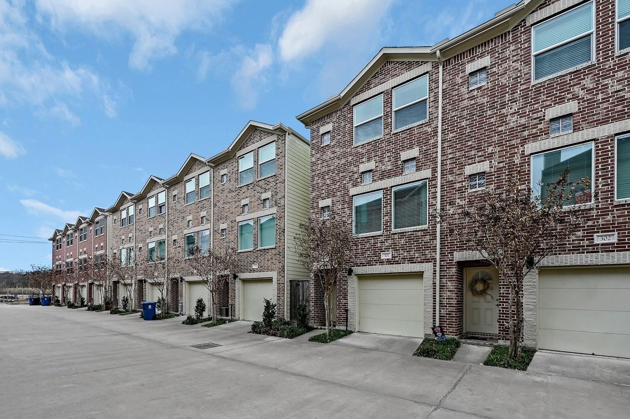 8705 Bryam 301 - Photo 2 of 22