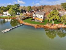 945 Diggs Ln - Photo 1 of 1