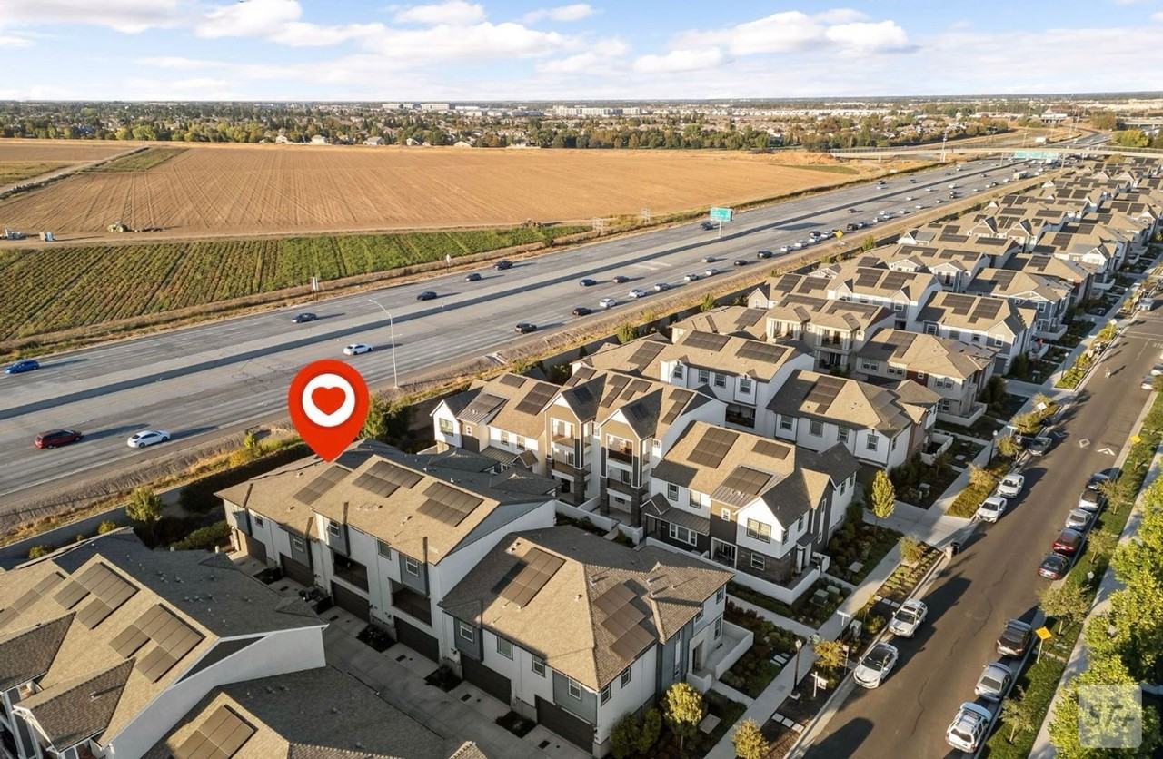 3080 Eagle Chase Walk - Photo 3 of 48