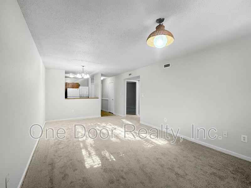 1203 Jamestown Rd #D1 - Photo 7 of 13