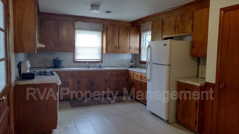 7161 Dabneys Mill Rd - Photo 5 of 15