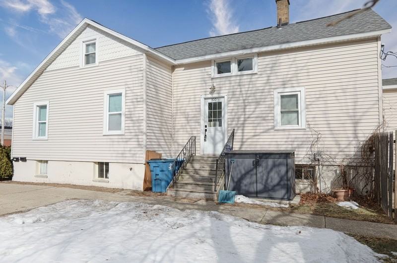 108 S Park St - Photo 2 of 12