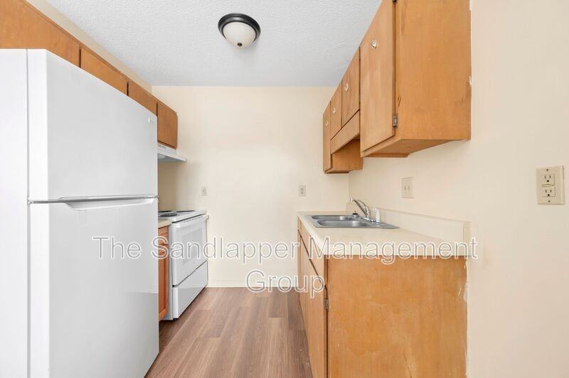 1202 Bexley St #C - Photo 4 of 9