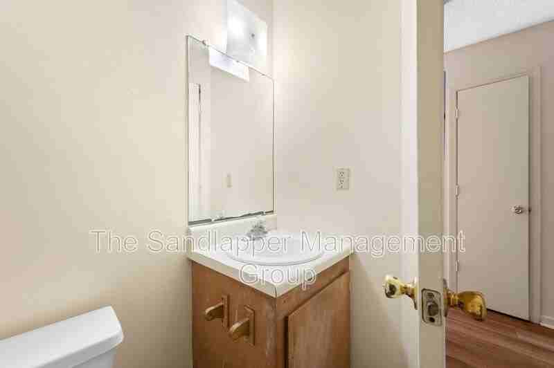 1202 Bexley St #C - Photo 6 of 9
