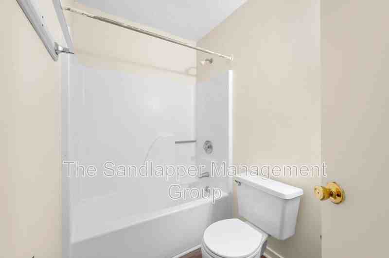 1202 Bexley St #C - Photo 7 of 9