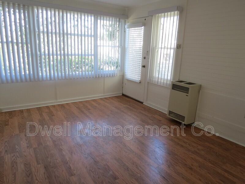 4535 Upland St - Photo 3 of 11