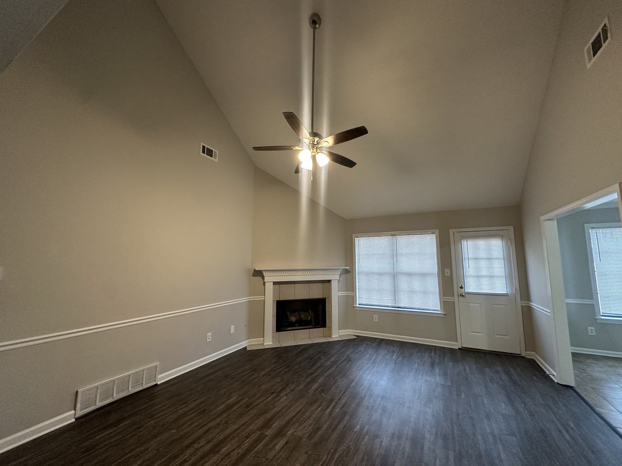 7911 Jills Creek Dr - Photo 2 of 19