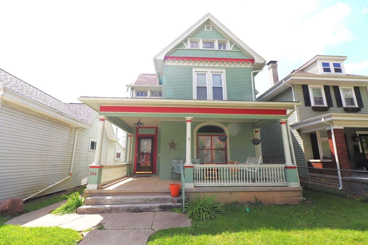 244 S 4Th St - Photo 2 of 8