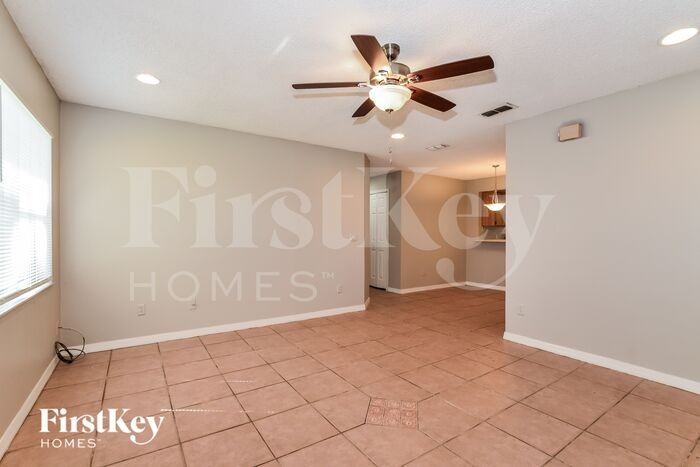 34 Washington Ave - Photo 3 of 16