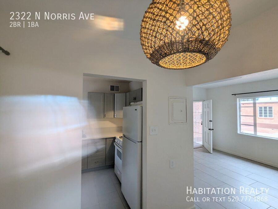 2322 N Norris Ave - Photo 2 of 14