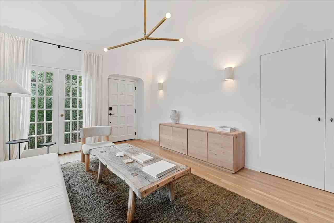 800 N Edinburgh Ave - Photo 2 of 28