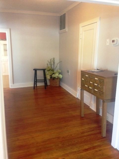 301 N Main St - Photo 3 of 23