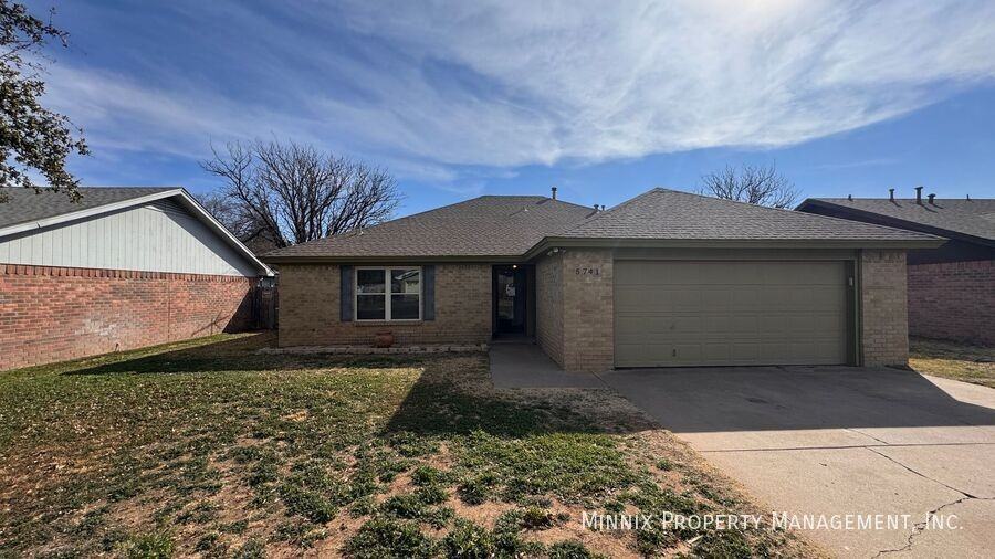 5741 Duke St - Photo 3 of 37