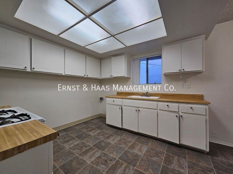 282 Molino Ave #D - Photo 6 of 17