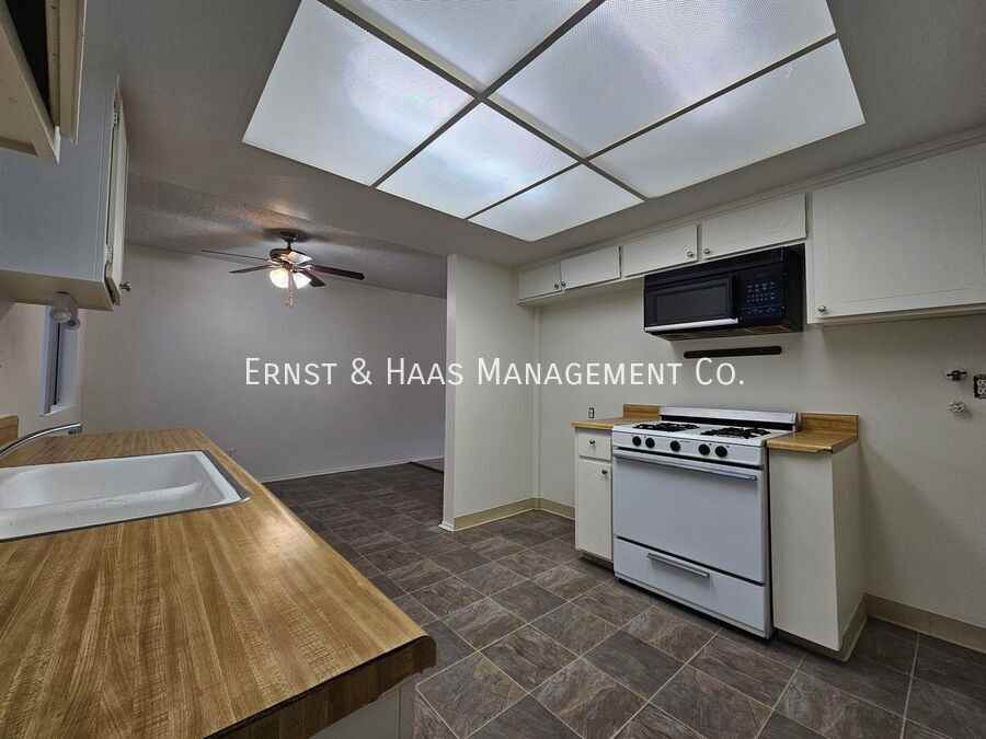 282 Molino Ave #D - Photo 7 of 17