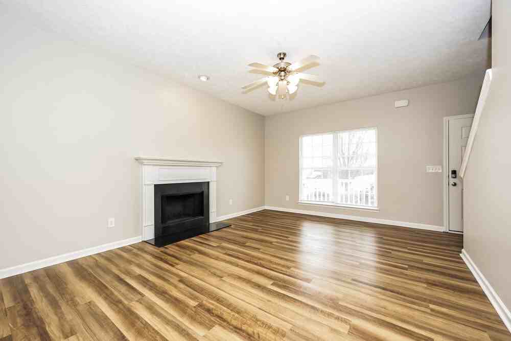 1116 Harmony Ln - Photo 4 of 17