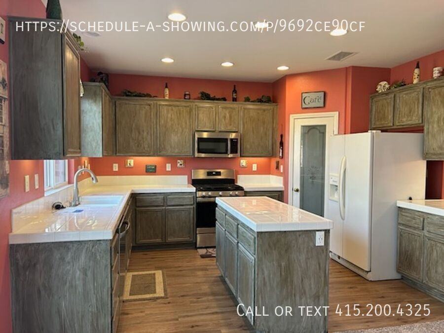 37101 Meadow Brook Way - Photo 2 of 8