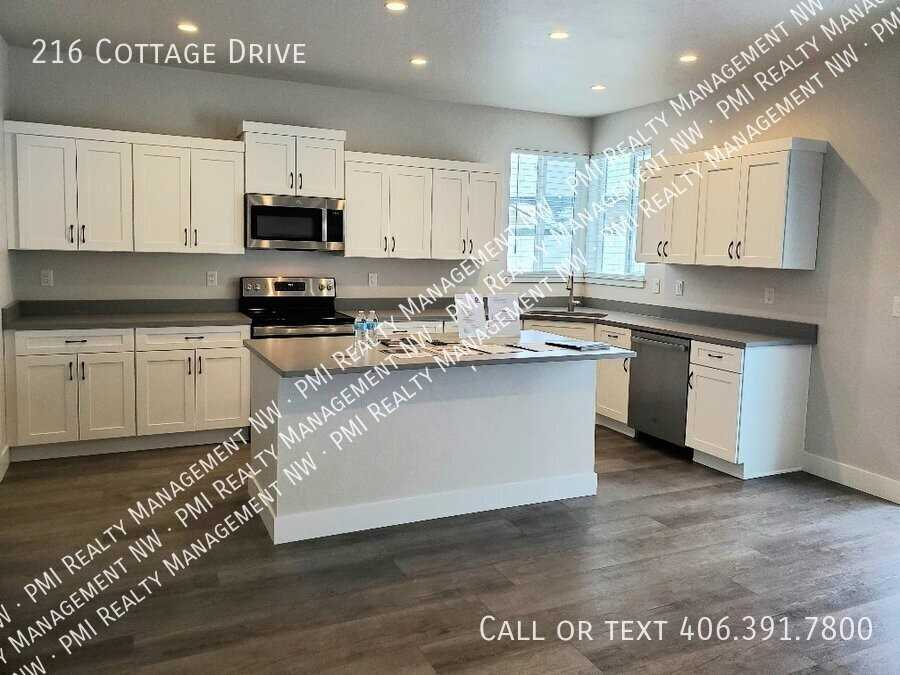 216 Cottage Dr - Photo 2 of 16