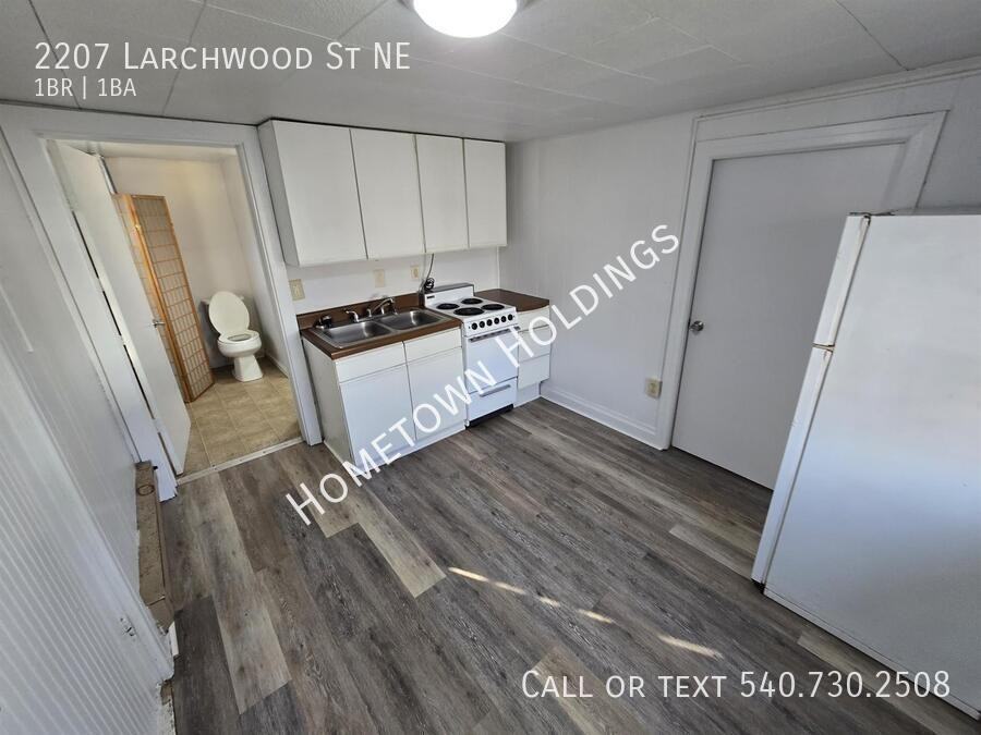 2207 Larchwood St Ne - Photo 2 of 4