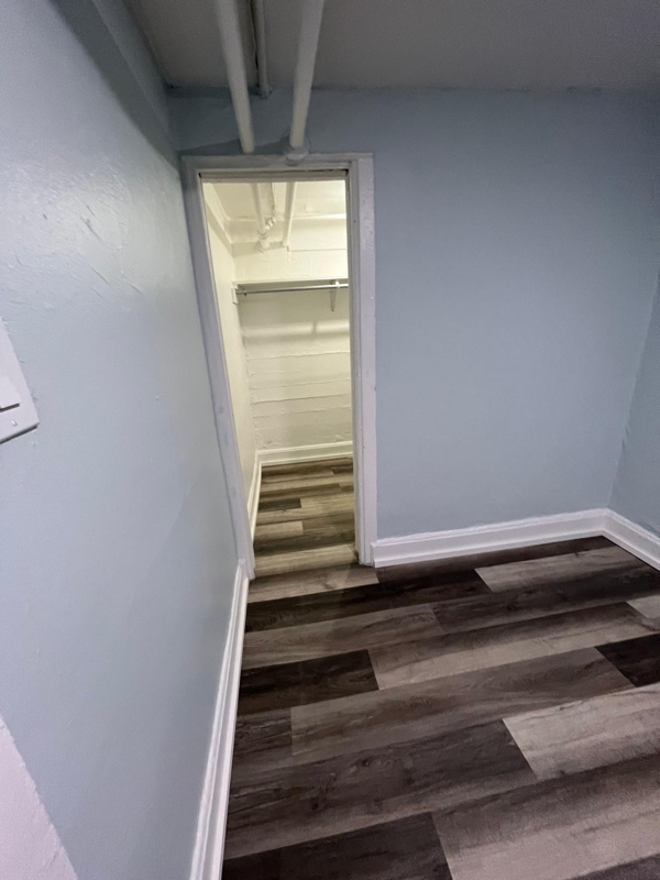 10034 S Avenue L - Photo 2 of 20