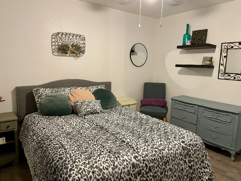 1394 E Stony Dr - Photo 2 of 18