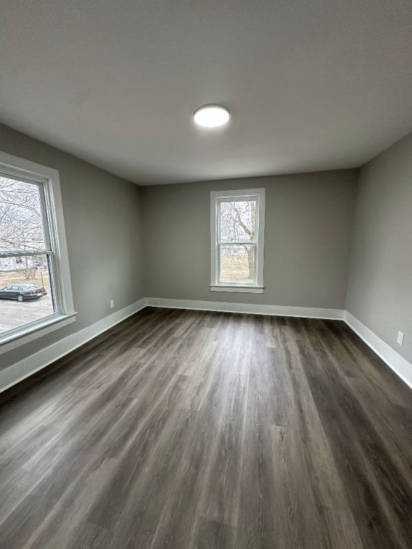 224 W Brown Ave #224 - Photo 7 of 16