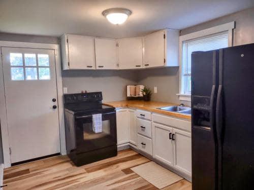 405 S Dudley St - Photo 2 of 10