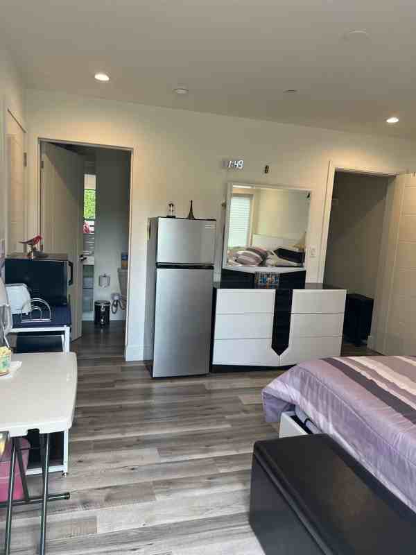 8413 Woodley Ave #2 - Photo 4 of 17