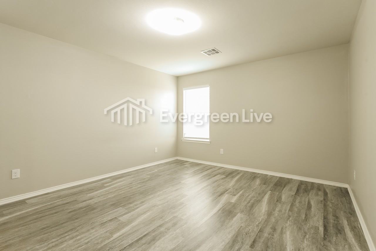 518 Crystal Ln - Photo 7 of 15