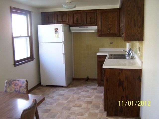 187 Moseley St - Photo 2 of 6