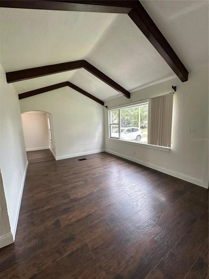 1320 W Smith St #NA - Photo 3 of 11