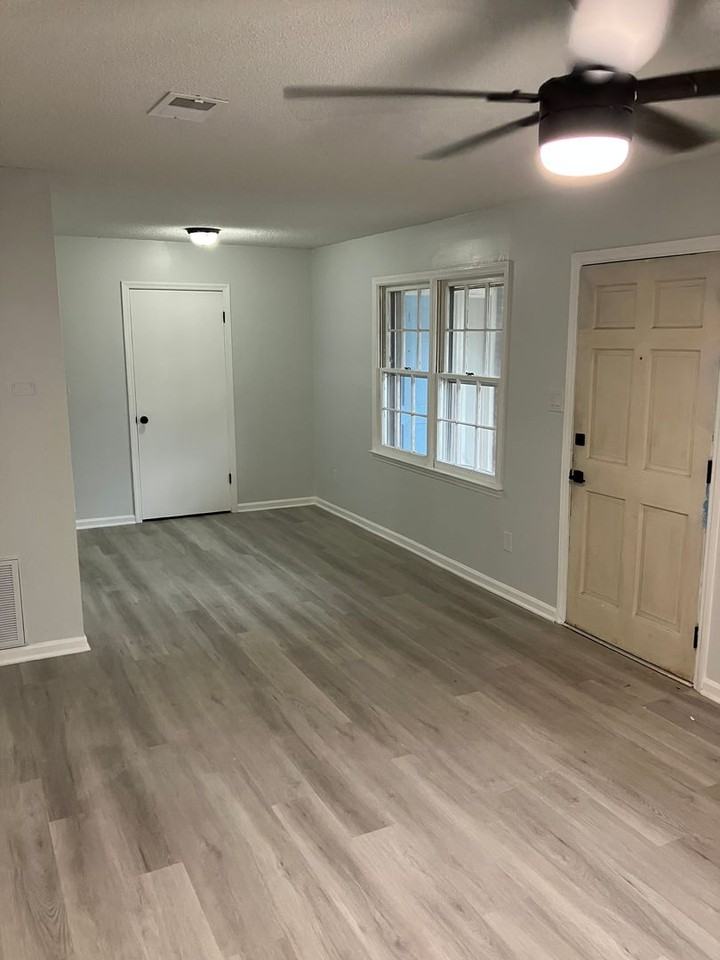 540 Stockton St - Photo 6 of 13
